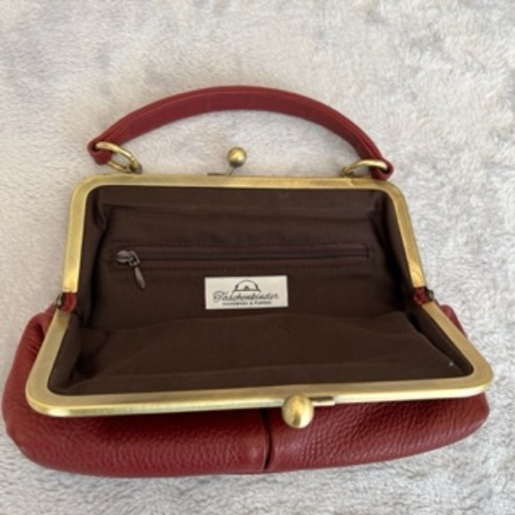 Taschenkinder Kiss Lock & Removable Strap Handbag - Picture 7 of 11